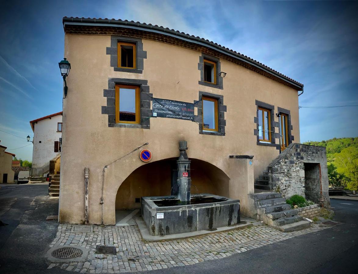 Gite De L'Ecole Romagnat Exterior foto